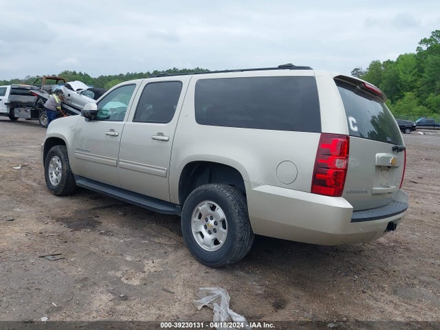 Chevrolet Suburban 1500 Lt 2014 1GNSCJE09ER241063 Image 3