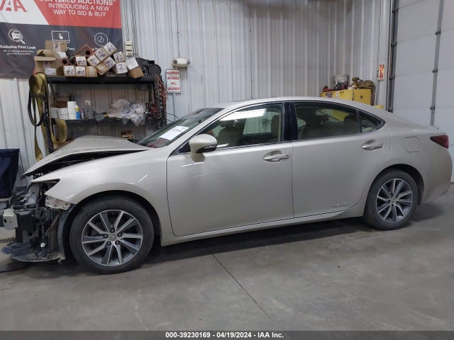 JTHBW1GG2G2111193 Lexus ES 300H