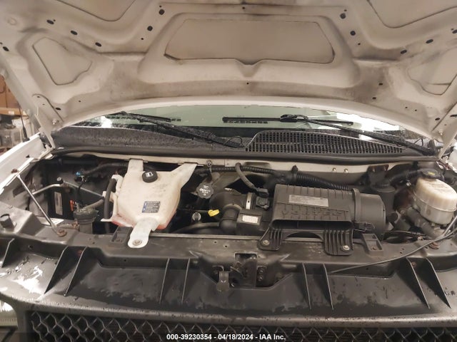 Chevrolet Express 2500 Work Van 2017 1GCWGAFF3H1313962 Image 10