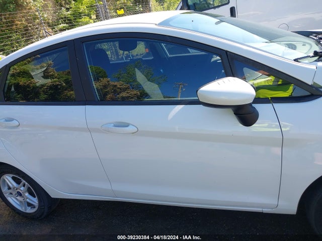 Ford FIESTA SE 2019 3FADP4BJ2KM158775 Image 14
