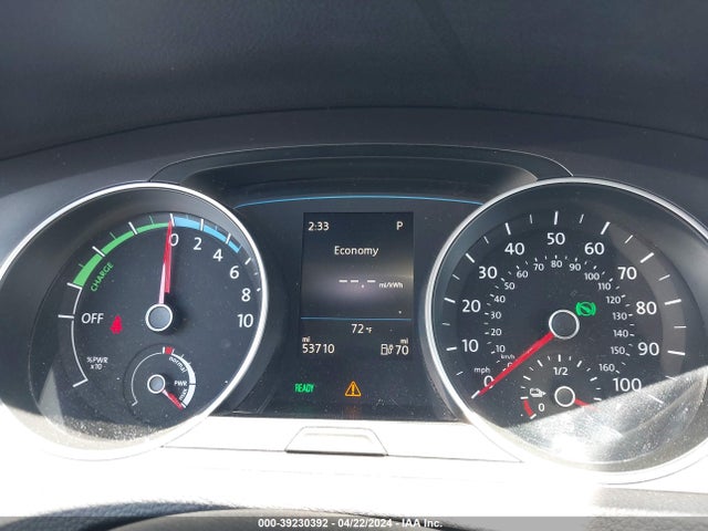 WVWKP7AU5GW915674 Volkswagen E-golf Se