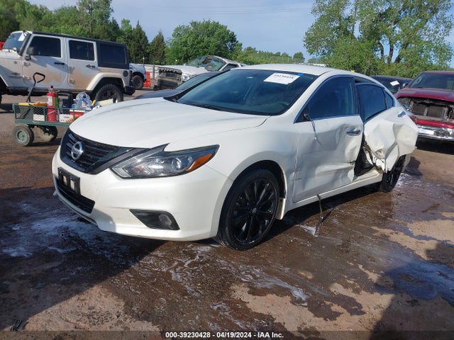 Nissan Altima 2.5 Sr 2018 1N4AL3AP9JC476956 Image 2