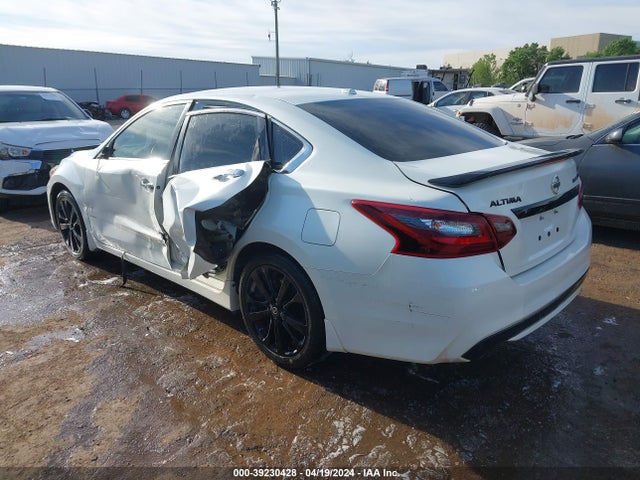 Nissan Altima 2.5 Sr 2018 1N4AL3AP9JC476956 Image 3