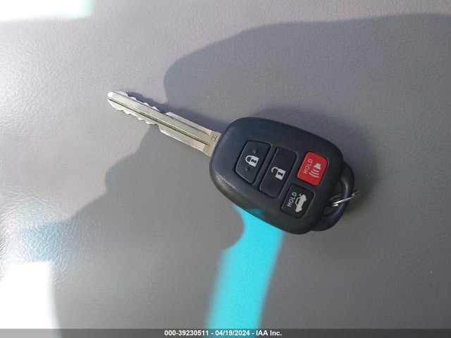 Toyota CAMRY LE 2016 4T4BF1FK9GR539551 Image 11