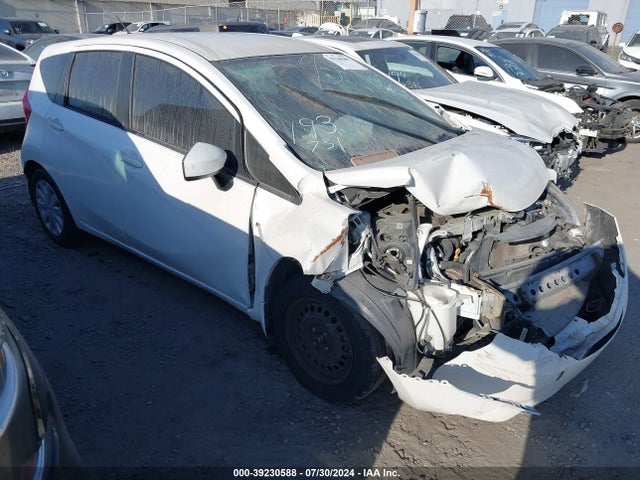 Nissan Versa Note S (sr)/s Plus/sl/sr/sv 2015 3N1CE2CPXFL353850 Image 1