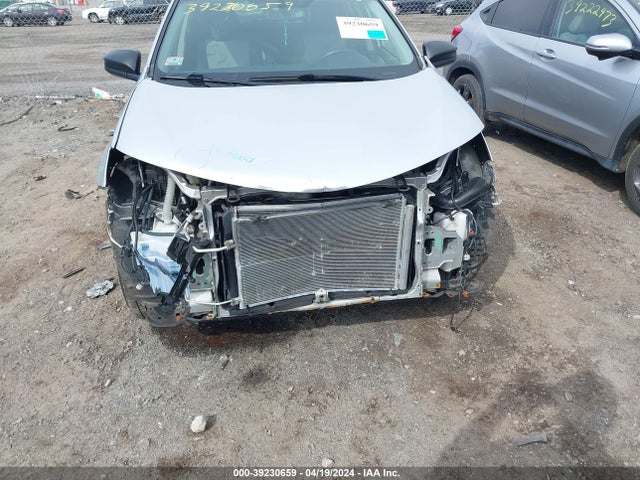 Toyota RAV4 LE 2015 JTMBFREV9FJ027653 Image 6