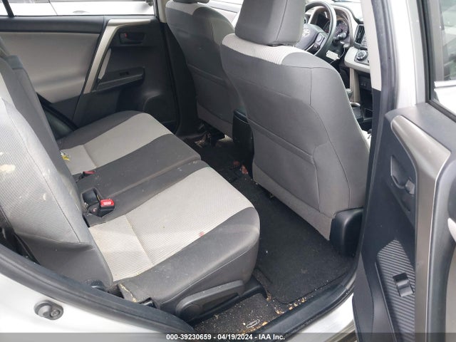 Toyota RAV4 LE 2015 JTMBFREV9FJ027653 Image 8