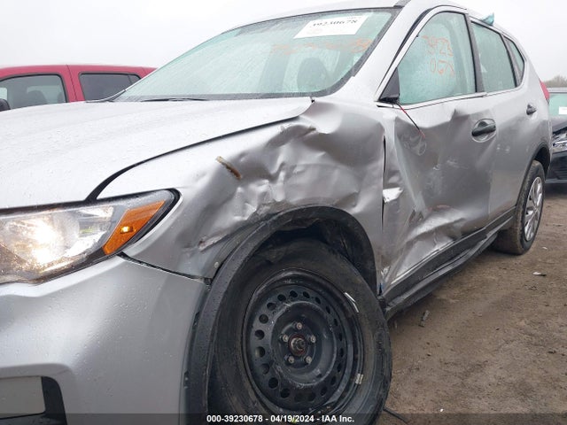 Nissan ROGUE S 2018 5N1AT2MV4JC827704 Image 6