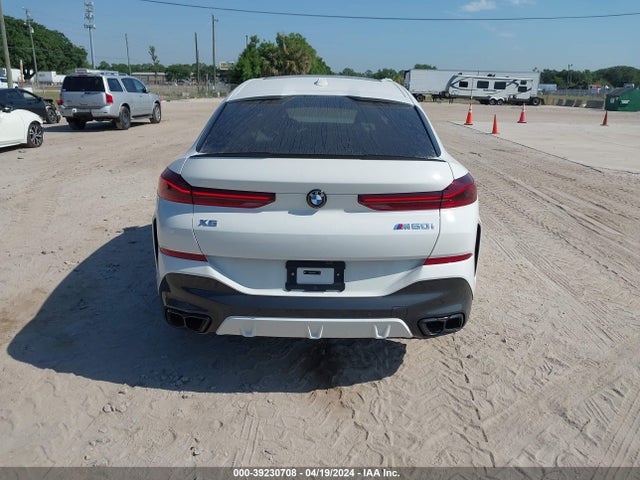 BMW X6 M60i 2024 5UX43EX07R9V11577 Image 17