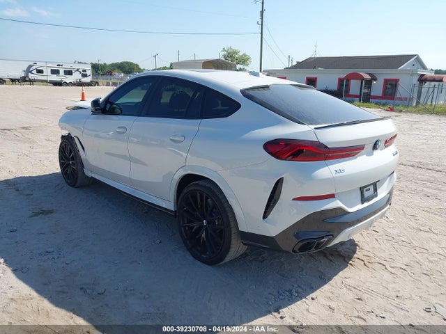 BMW X6 M60i 2024 5UX43EX07R9V11577 Image 3