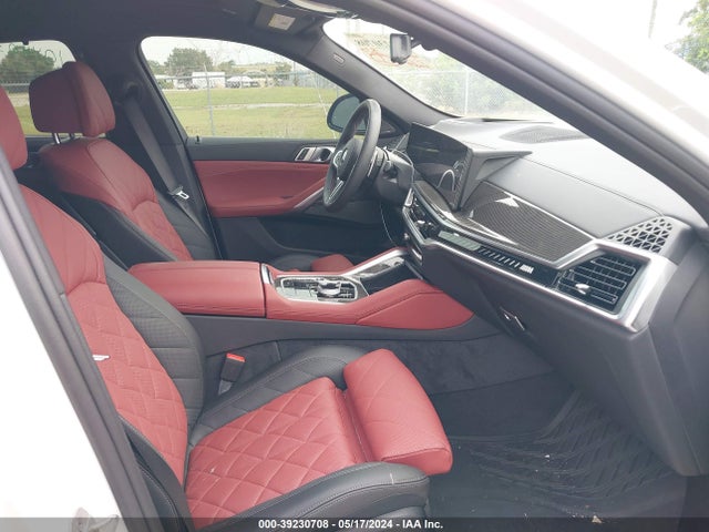 BMW X6 M60i 2024 5UX43EX07R9V11577 Image 5
