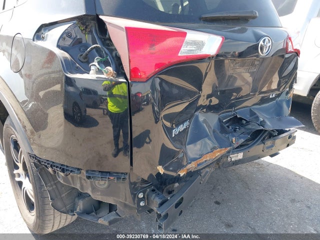Toyota RAV4 LE 2015 2T3ZFREV5FW157610 Image 6