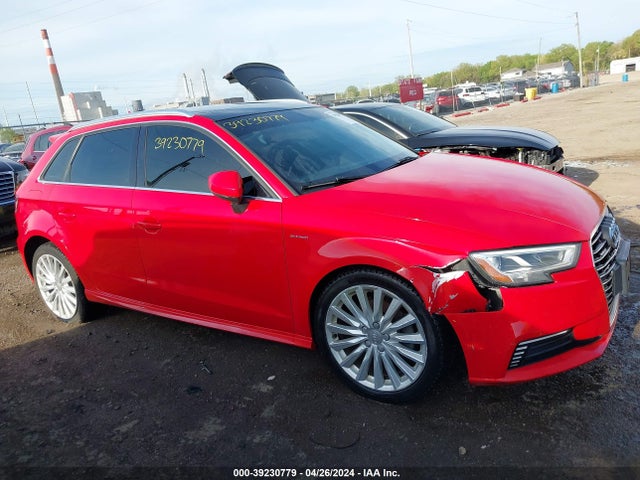 WAUTPBFF4HA036793 Audi A3 E-tron 1.4t Premium