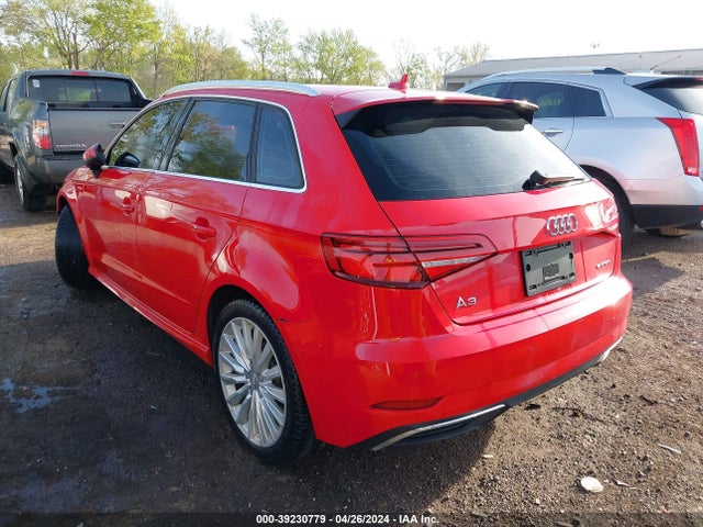 WAUTPBFF4HA036793 Audi A3 E-tron 1.4t Premium