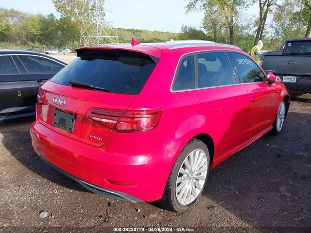 WAUTPBFF4HA036793 Audi A3 E-tron 1.4t Premium