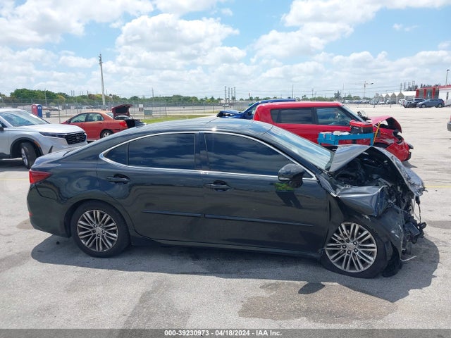 Lexus ES 350 2016 JTHBK1GG5G2219772 Image 13