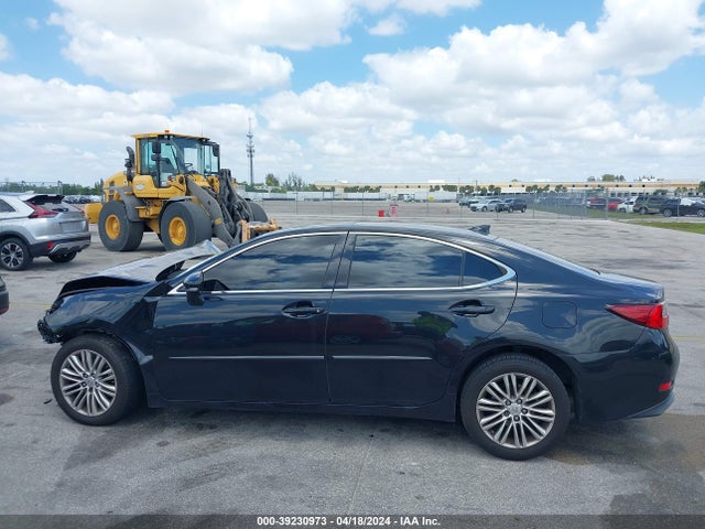 Lexus ES 350 2016 JTHBK1GG5G2219772 Image 14