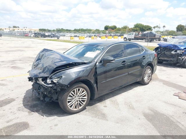 Lexus ES 350 2016 JTHBK1GG5G2219772 Image 2