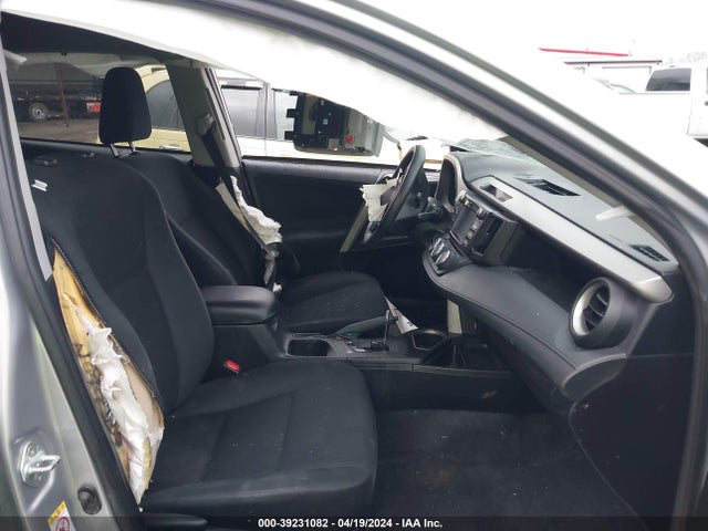 Toyota RAV4 LE 2017 2T3BFREV8HW546682 Image 5