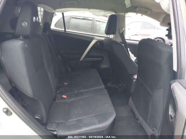 Toyota RAV4 LE 2017 2T3BFREV8HW546682 Image 8