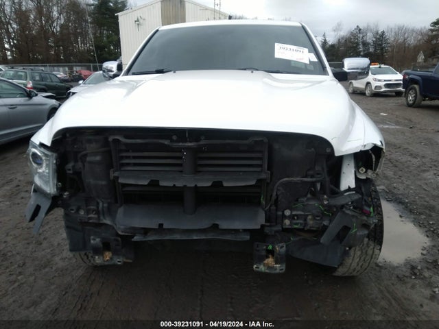 1C6RR7NTXHS555716 RAM 1500 Laramie  4x4 5'7 Box