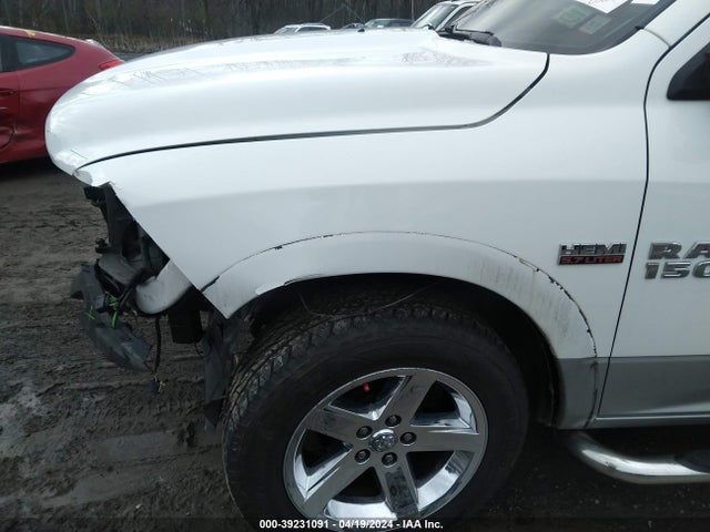 1C6RR7NTXHS555716 RAM 1500 Laramie  4x4 5'7 Box