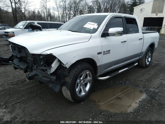 1C6RR7NTXHS555716 RAM 1500 Laramie  4x4 5'7 Box