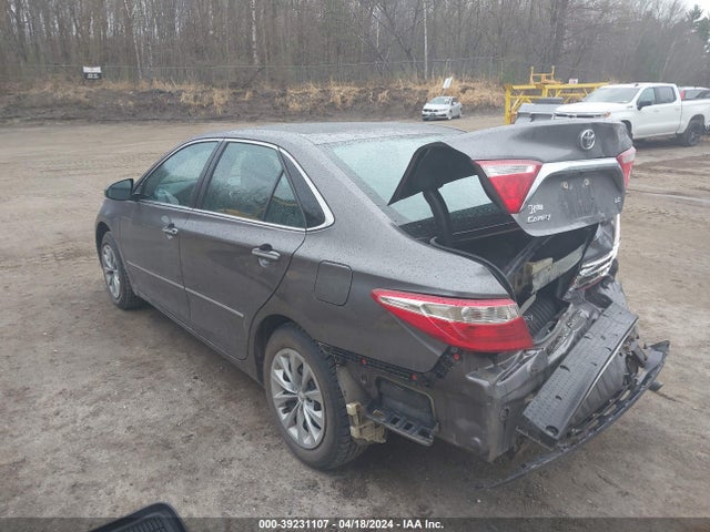 Toyota CAMRY LE 2017 4T1BF1FK2HU281420 Image 3