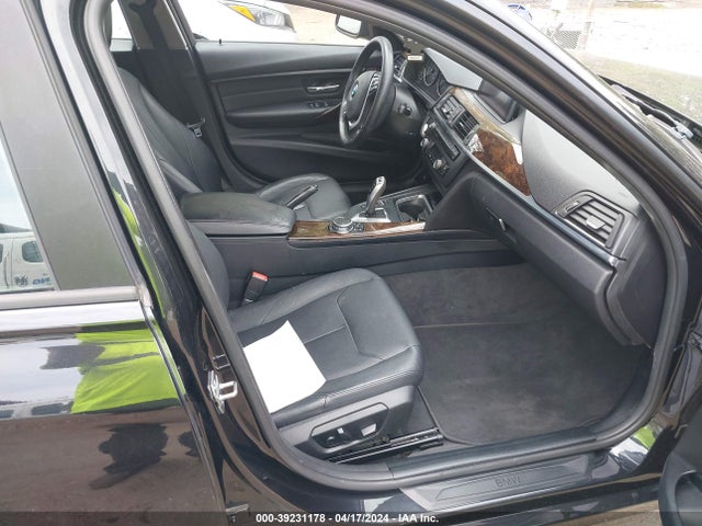 WBA3B3C57FF547737 BMW 328i Xdrive
