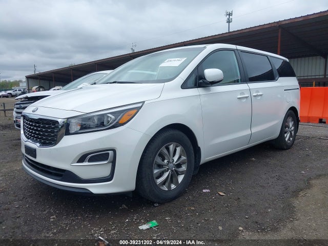 KIA SEDONA LX 2019 KNDMB5C1XK6535009 Image 2
