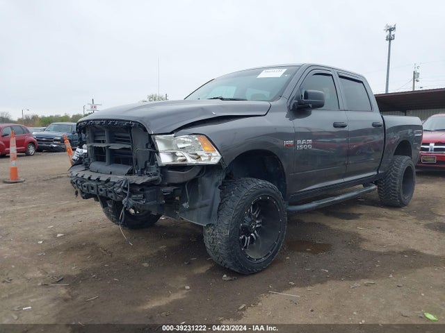 RAM 1500 Express  4x4 5'7 Box 2017 1C6RR7KT0HS834189 Image 2