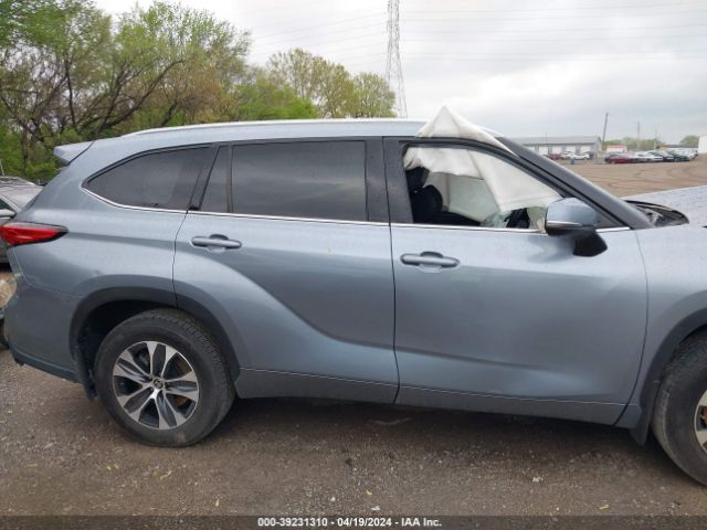 5TDGZRBH2MS094025 Toyota Highlander Xle