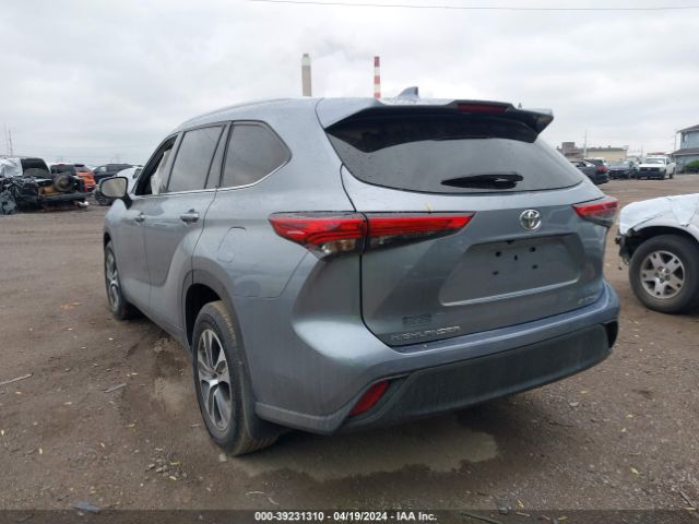 5TDGZRBH2MS094025 Toyota Highlander Xle