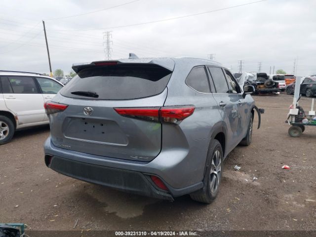 5TDGZRBH2MS094025 Toyota Highlander Xle