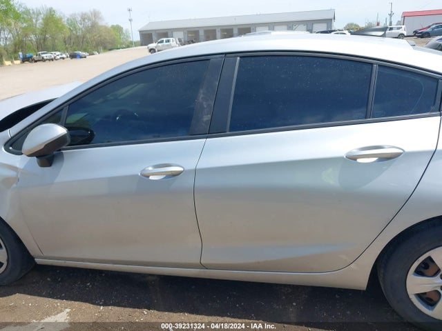 Chevrolet Cruze Ls Auto 2018 1G1BC5SM9J7231848 Image 14