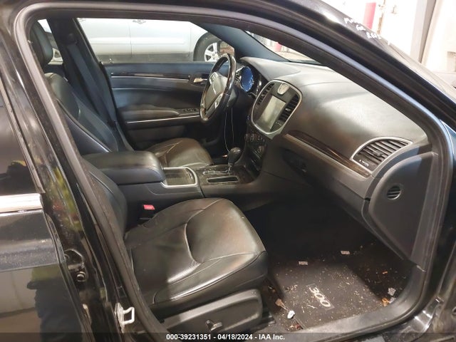 Chrysler 300C 2014 2C3CCAKT8EH315976 Image 5
