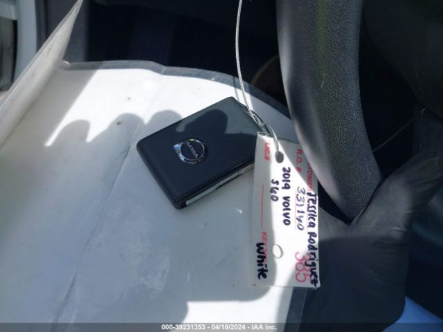 7JR102FKXKG009471 Volvo S60 T5 Momentum