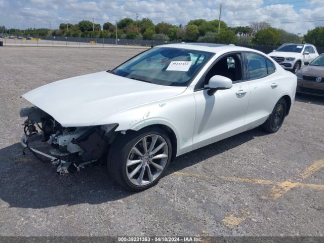 7JR102FKXKG009471 Volvo S60 T5 Momentum