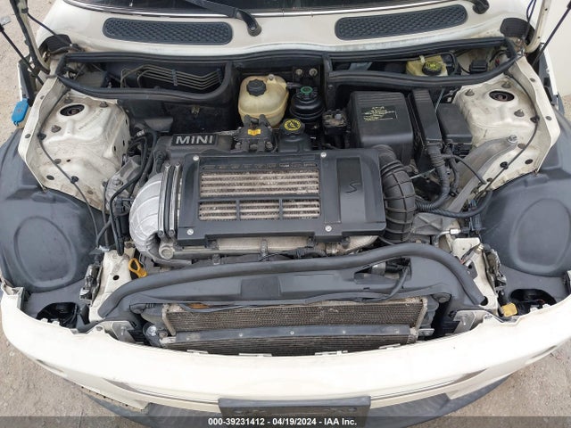 2006 MINI COOPER S WMWRE33526TJ34286 Photo 9