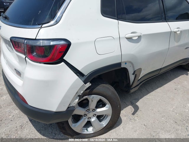 Jeep Compass Latitude 4x4 2019 3C4NJDBB8KT678378 Image 6