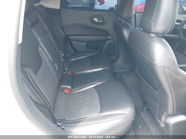 Jeep Compass Latitude 4x4 2019 3C4NJDBB8KT678378 Image 8