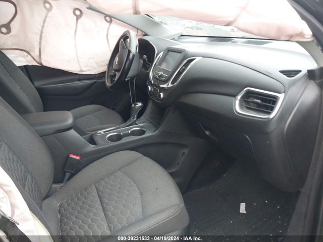 Chevrolet EQUINOX LT 2018 2GNAXSEV0J6186316 Image 5