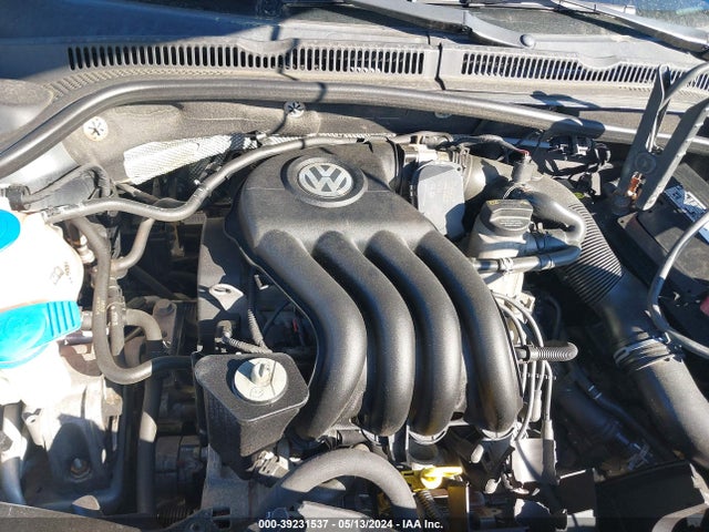 3VW2K7AJ0EM258068 Volkswagen Jetta 2.0l S