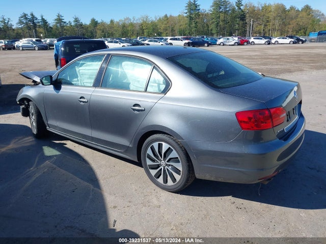 3VW2K7AJ0EM258068 Volkswagen Jetta 2.0l S