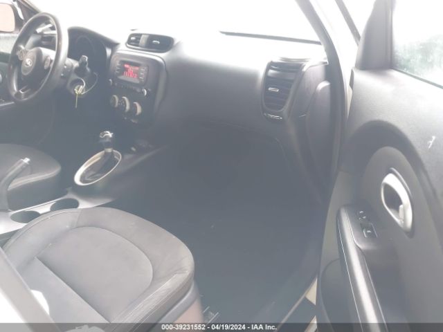 KNDJN2A27E7004143 KIA Soul