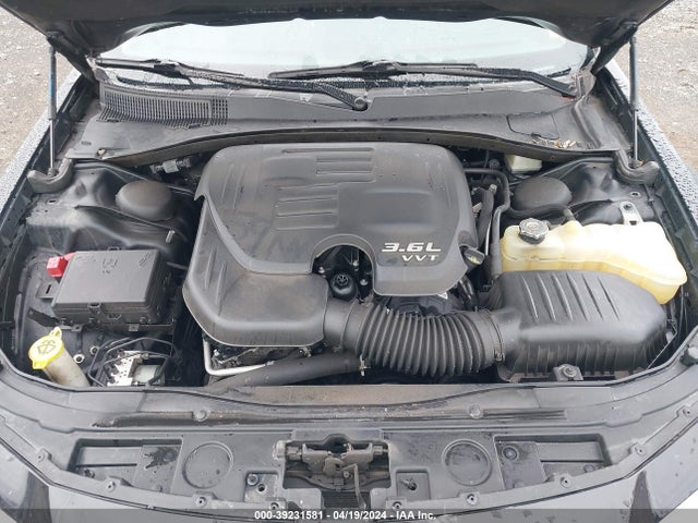 2C3CCAKG2KH722643 Chrysler 300 Limited Awd