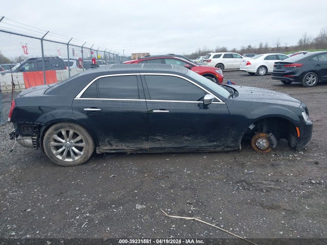 2C3CCAKG2KH722643 Chrysler 300 Limited Awd
