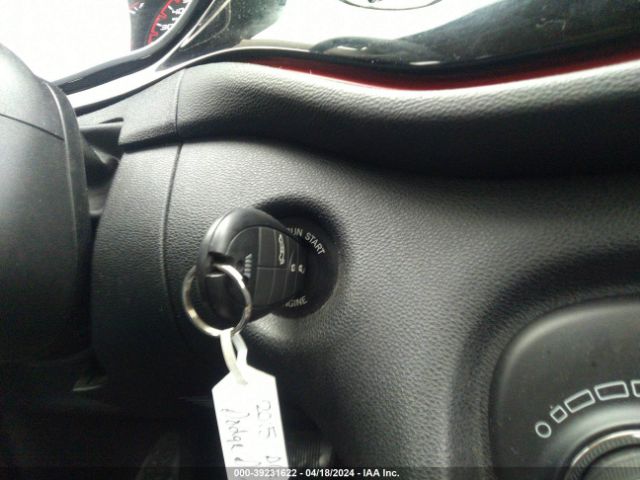 1C3CDFAA4FD432897 Dodge DART SE