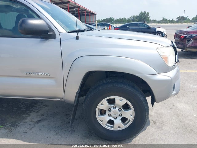 Toyota Tacoma Base V6 2015 5TFLU4EN2FX114837 Image 19