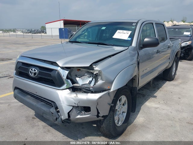 Toyota Tacoma Base V6 2015 5TFLU4EN2FX114837 Image 2